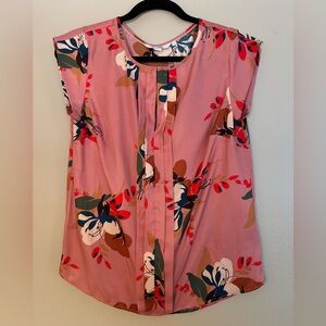 NWOT Boden silk/viscose shell. Size 6. Pink floral.